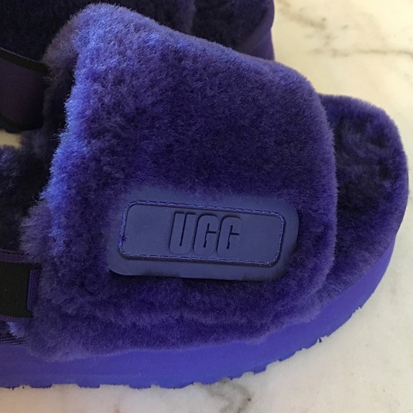 UGG PURPLE PLATFORM DISCO SLIDES - Picture 8 of 11